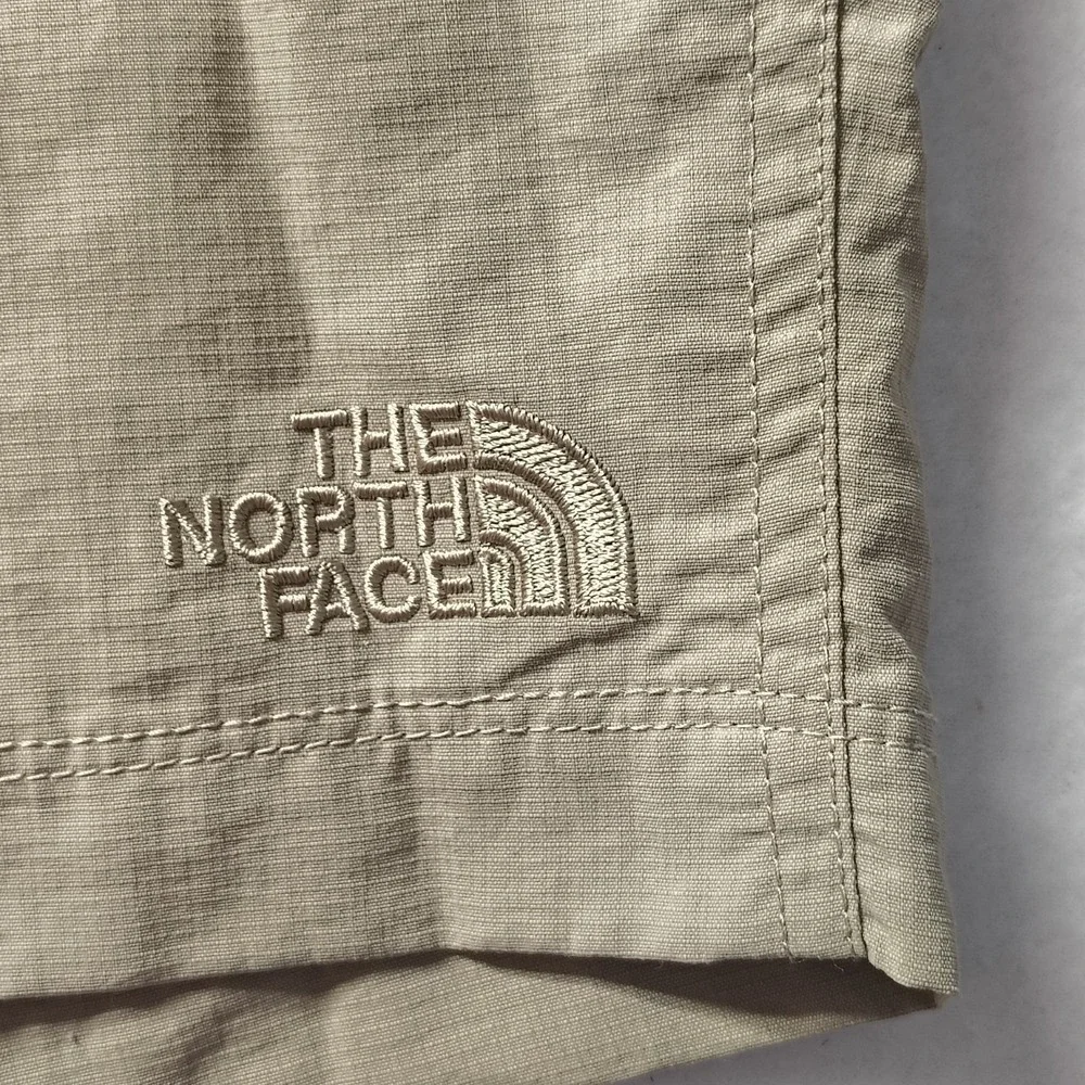 The North Face Mens 32 Khaki Tan Nylon Hiking Cargo‎ Shorts  Regular Fit
